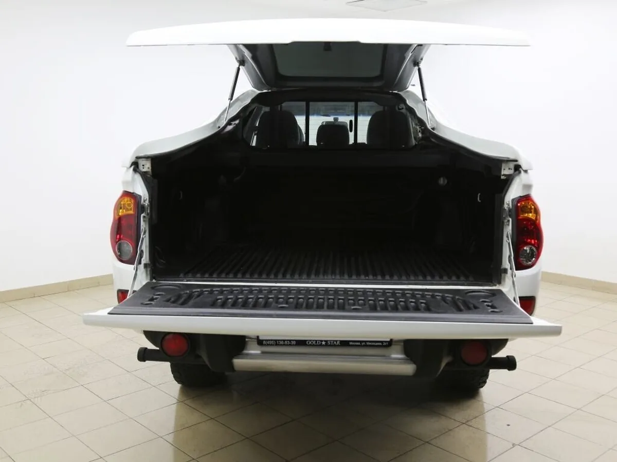 Mitsubishi L200