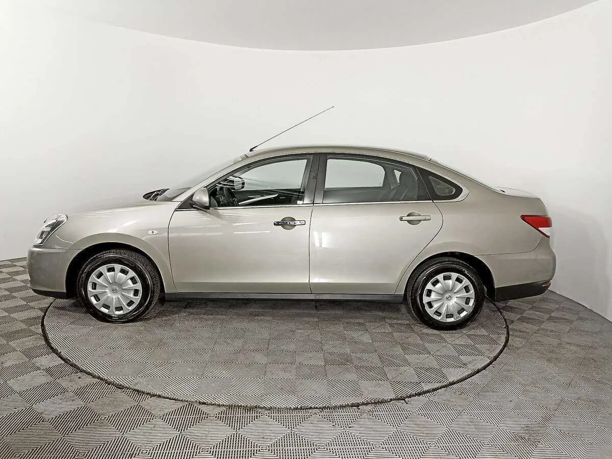 Nissan Almera
