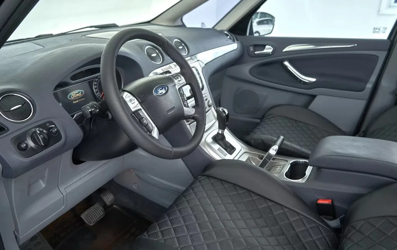 Ford S-MAX
