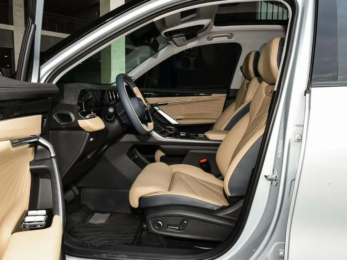 Geely Atlas