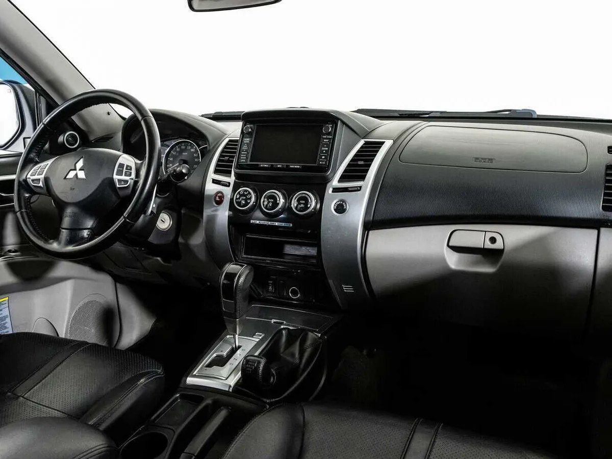 Mitsubishi Pajero Sport