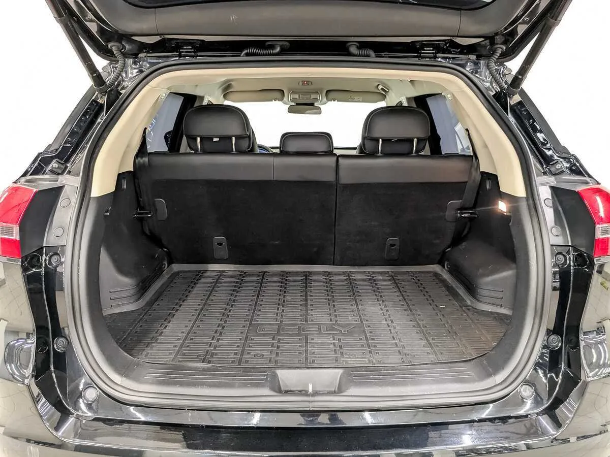 Geely Atlas