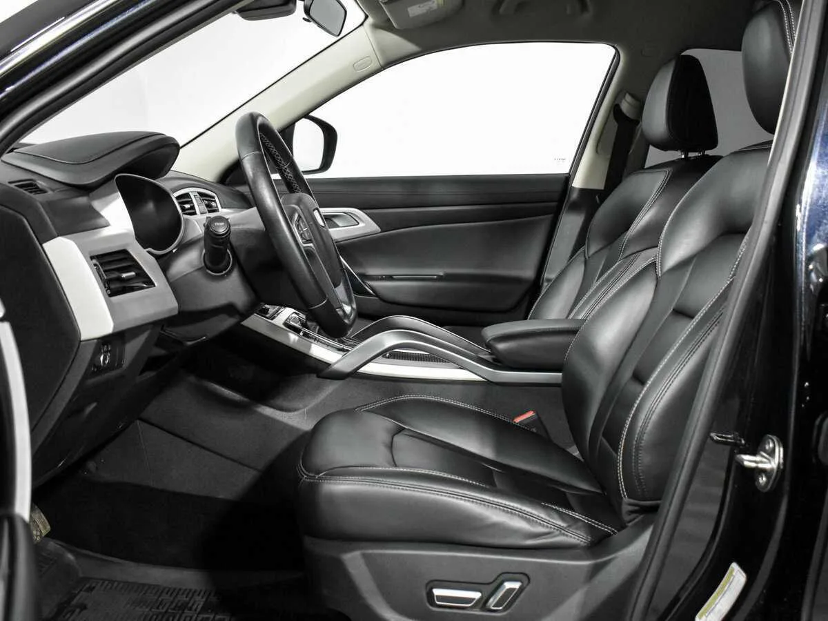 Geely Atlas