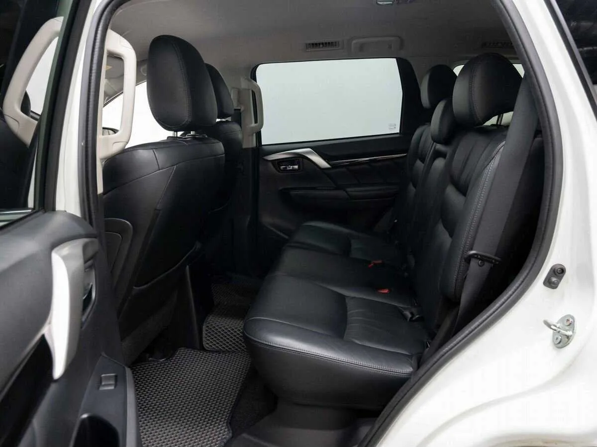Mitsubishi Pajero Sport