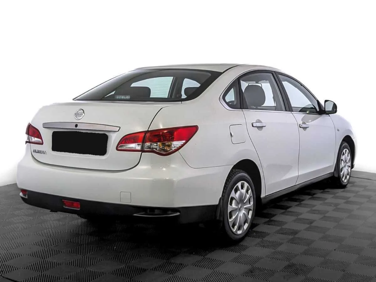 Nissan Almera