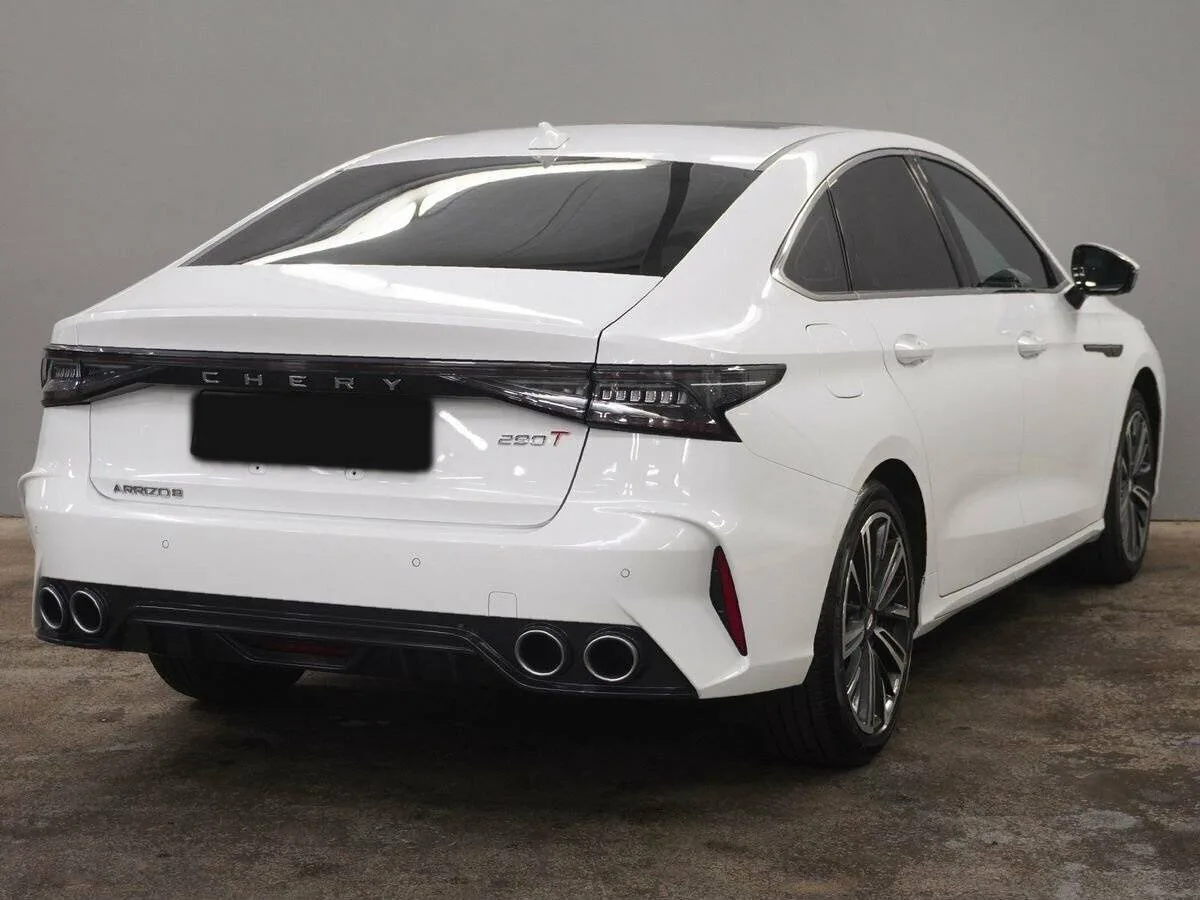 Chery Arrizo 8