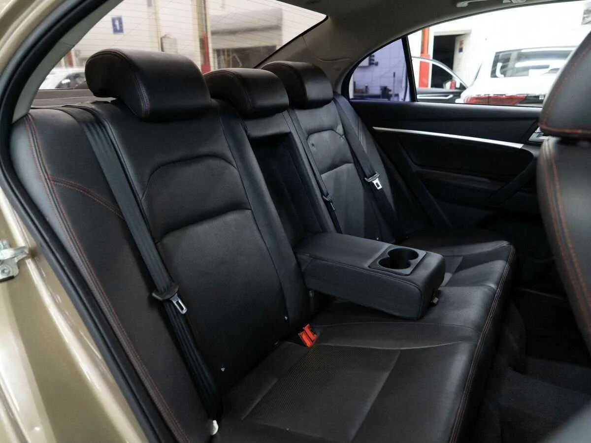 Geely Emgrand 7