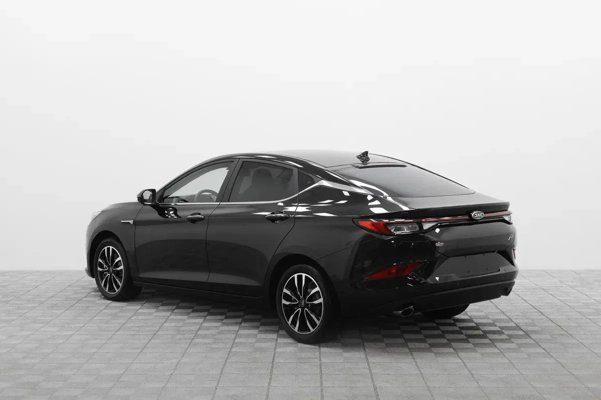 JAC J7