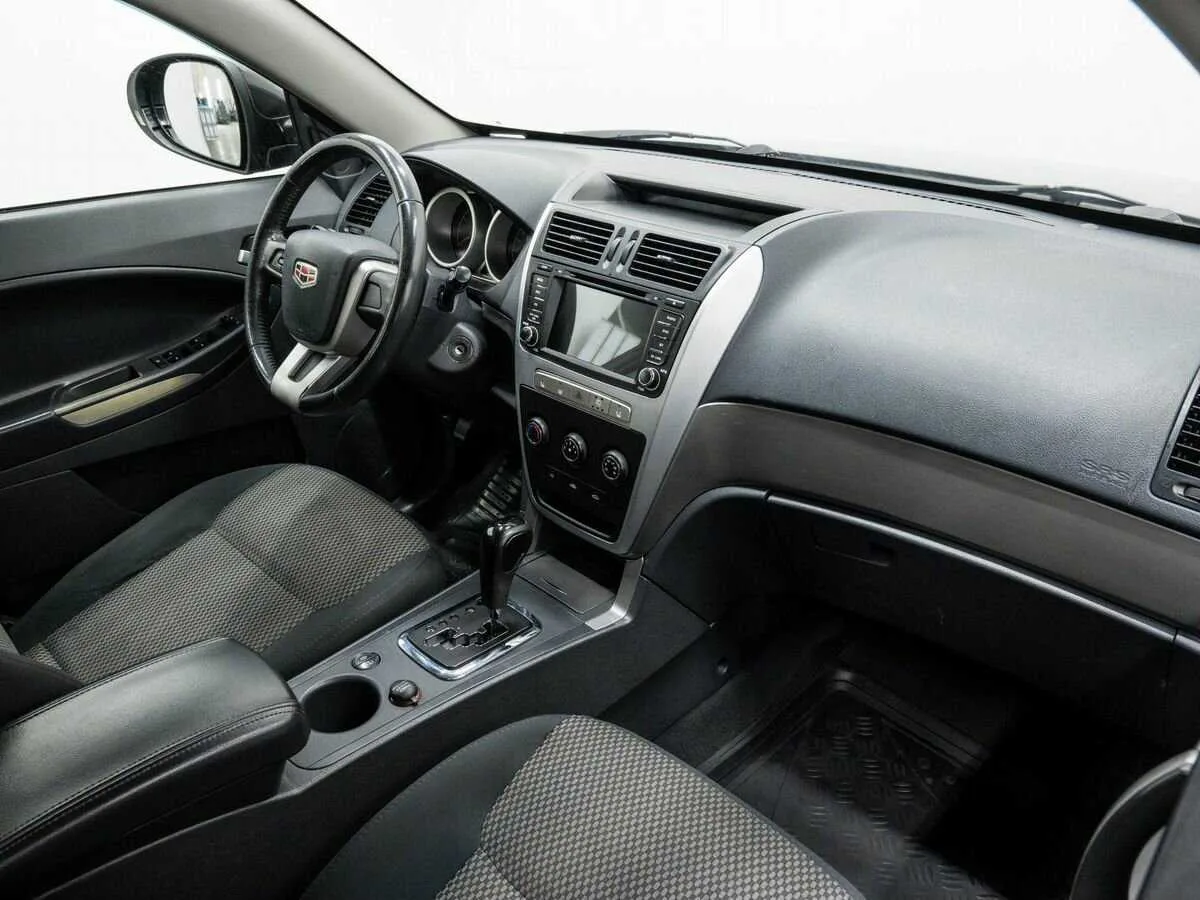 Geely Emgrand X7