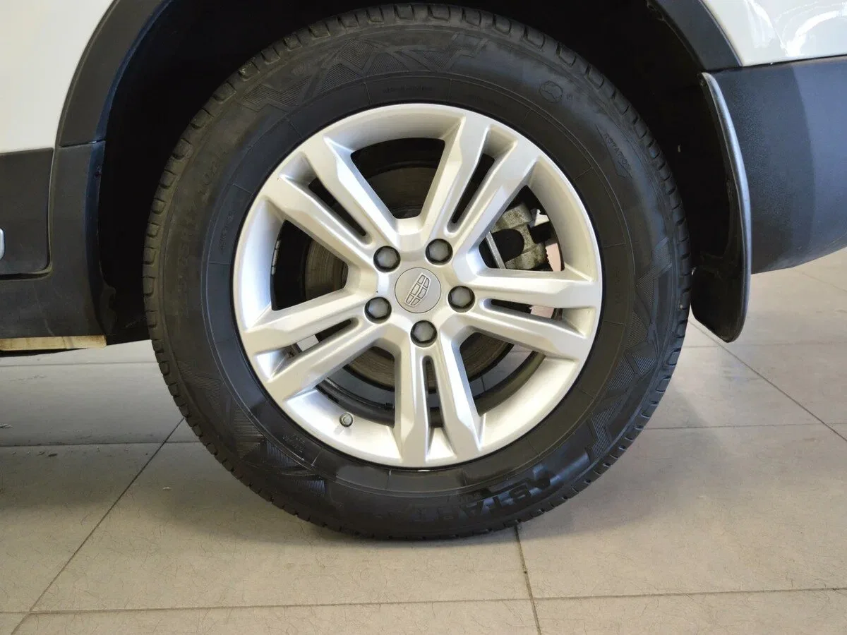 Geely Atlas