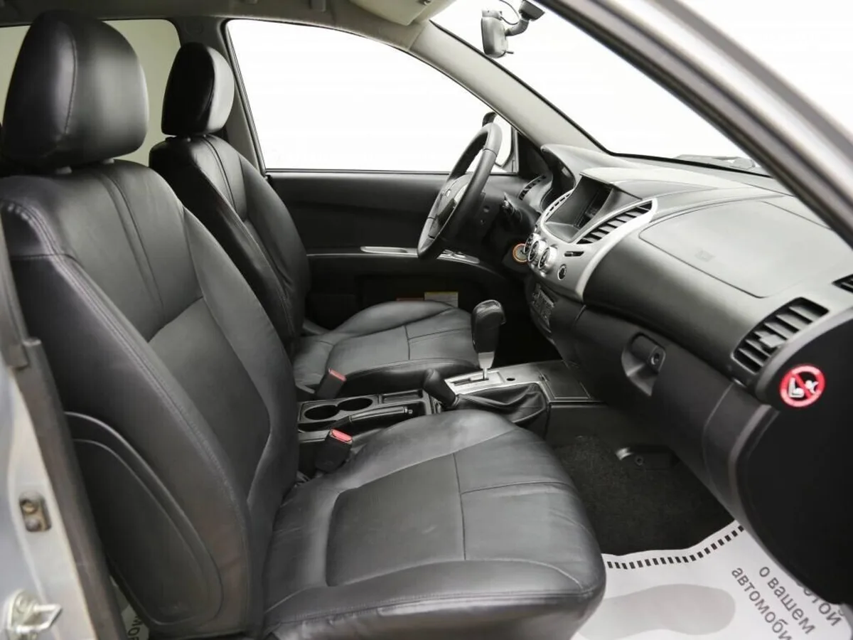 Mitsubishi L200