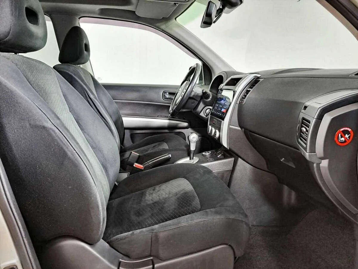 Nissan X Trail
