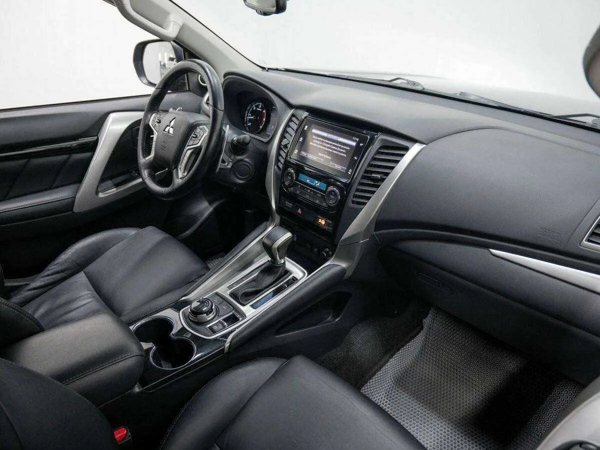 Mitsubishi Pajero Sport