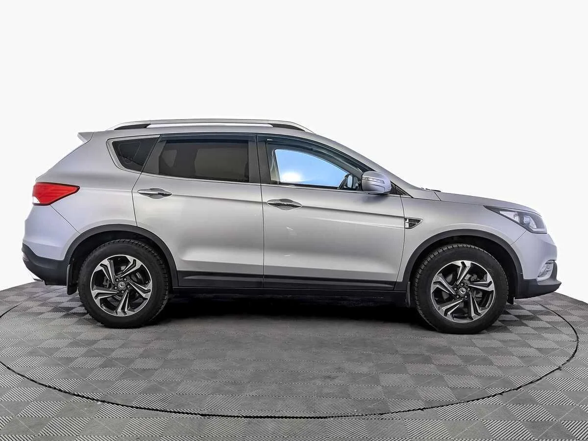 Dongfeng AX7