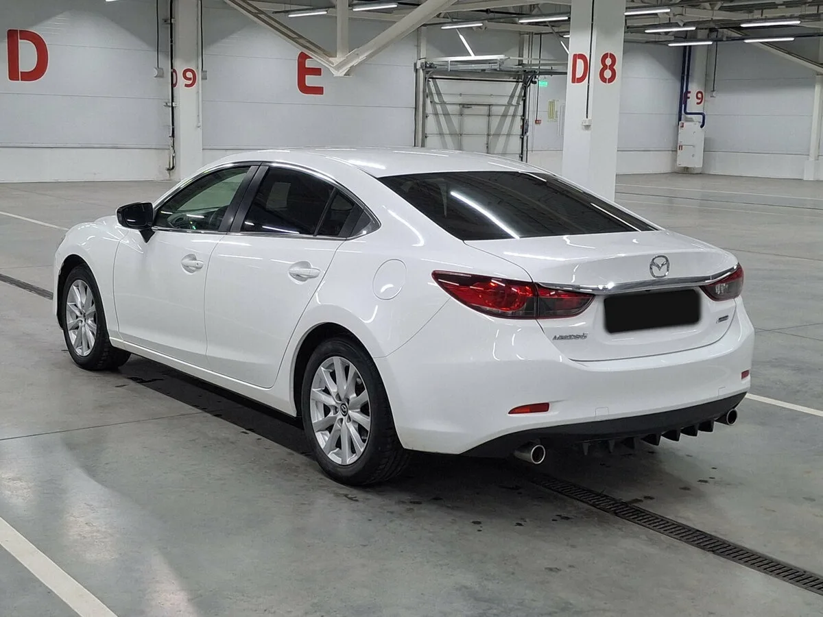 Mazda 6