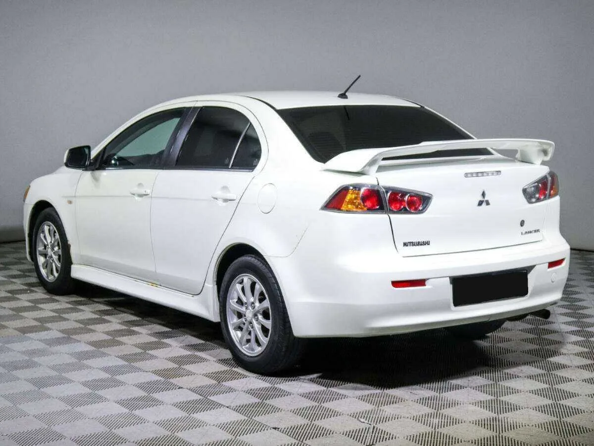 Mitsubishi Lancer