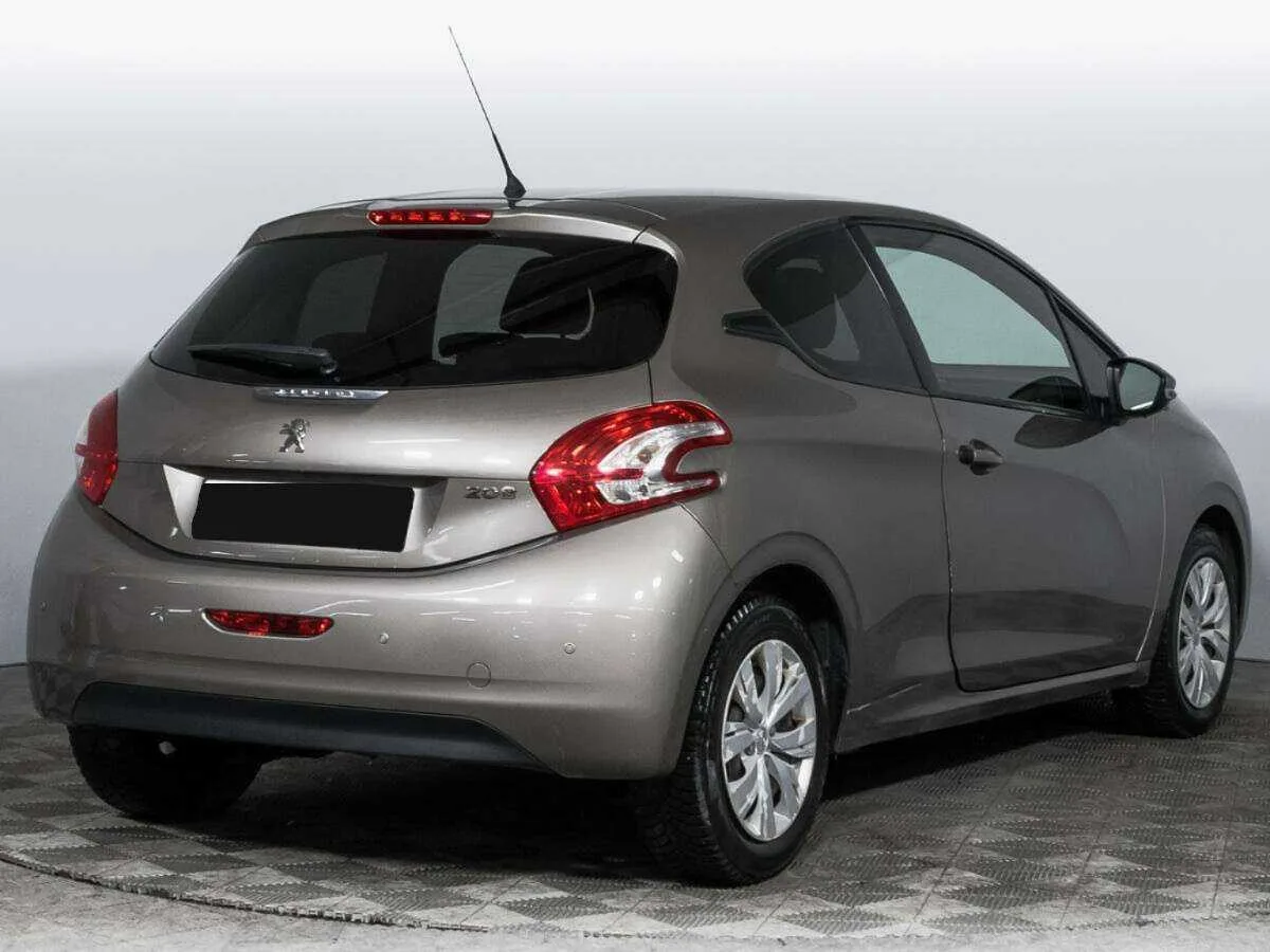 Peugeot 208
