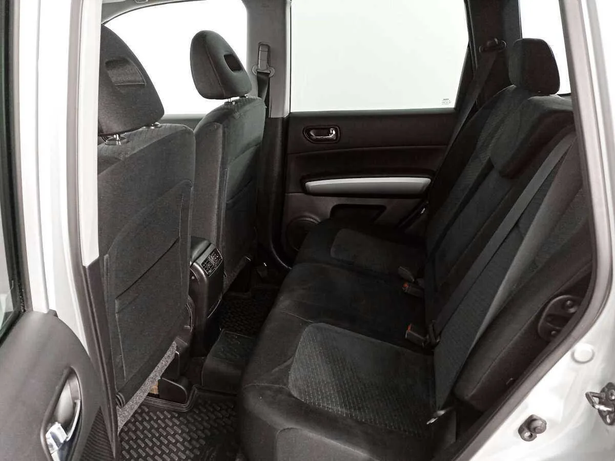 Nissan X Trail