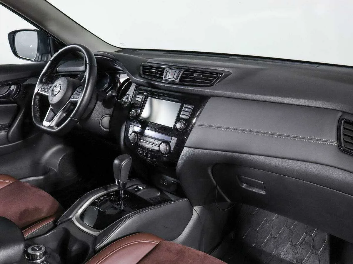 Nissan X Trail
