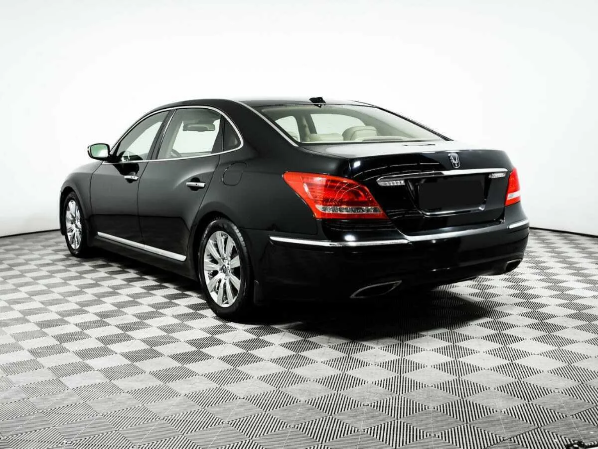 Hyundai Equus