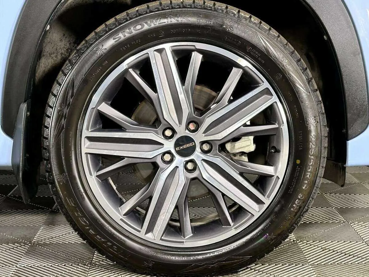 Exeed Lx