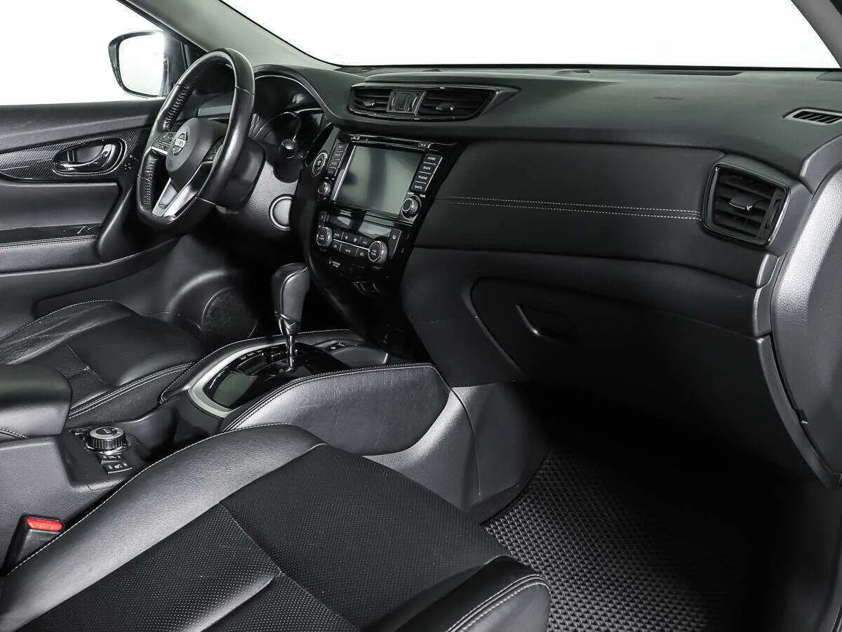 Nissan X Trail
