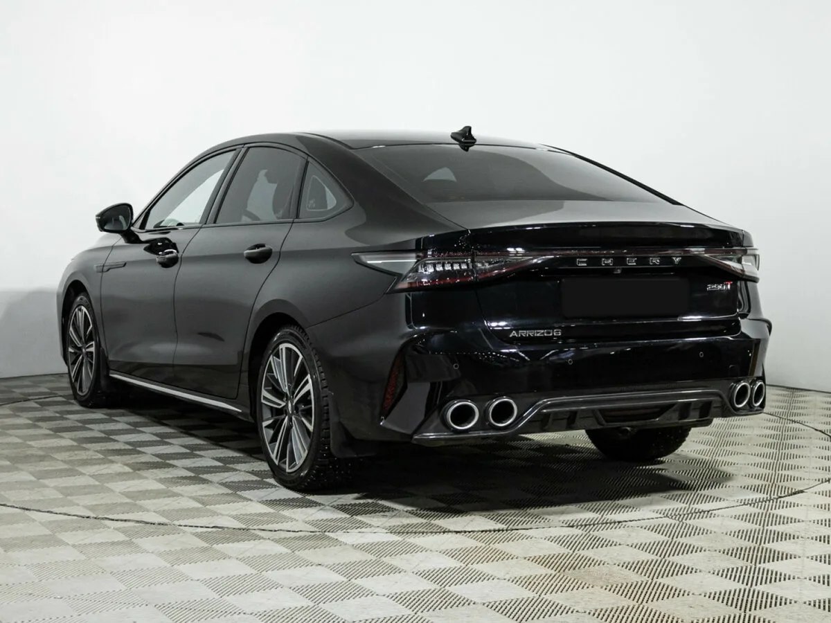 Chery Arrizo 8