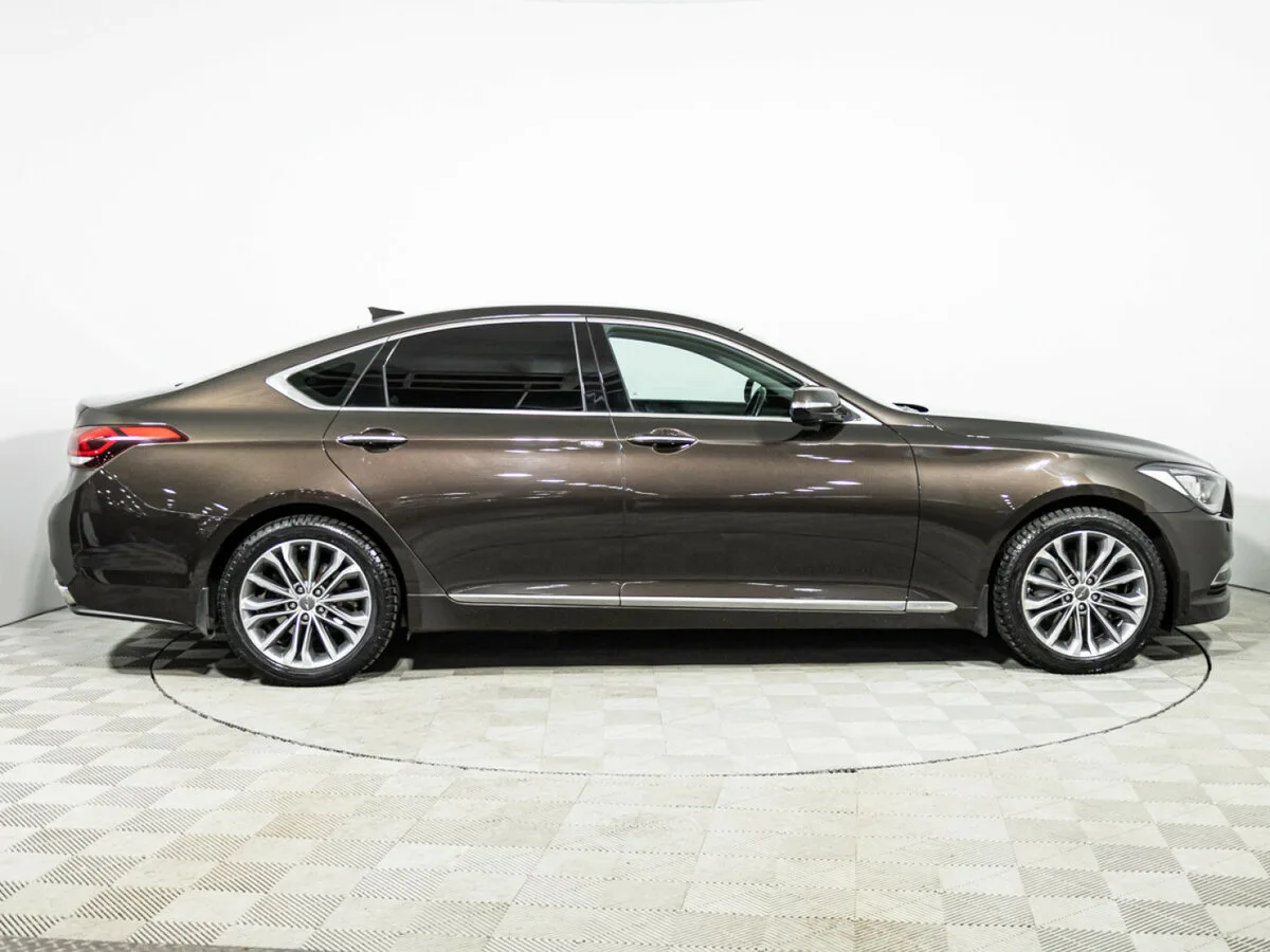 Hyundai Genesis