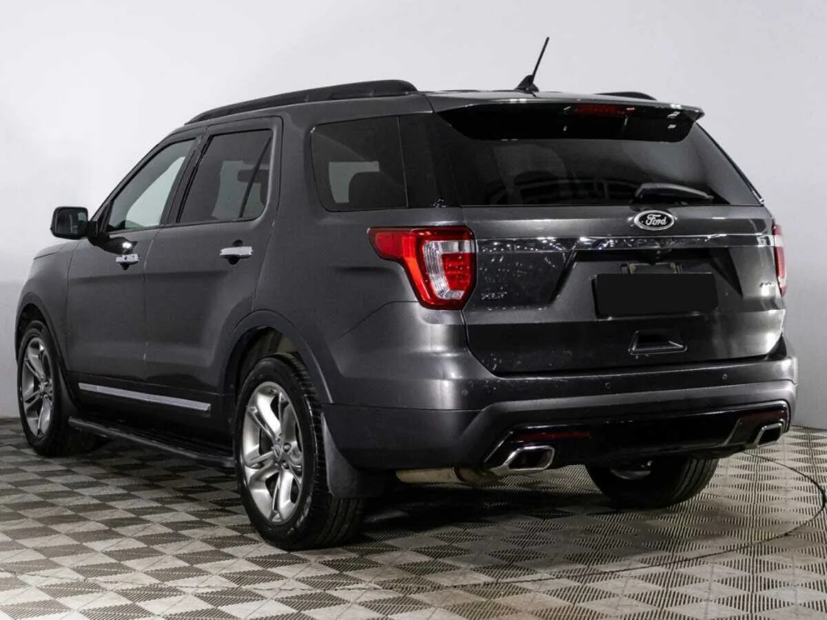 Ford Explorer