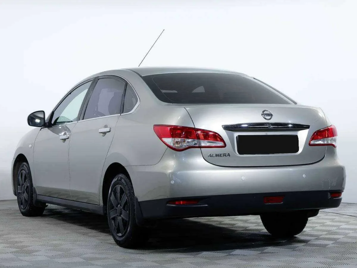 Nissan Almera