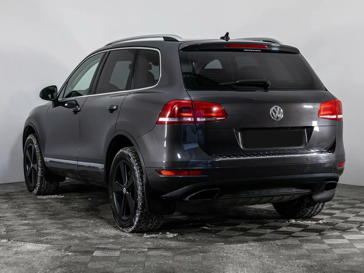 Volkswagen Touareg