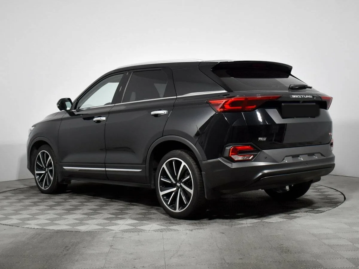FAW Bestune T77