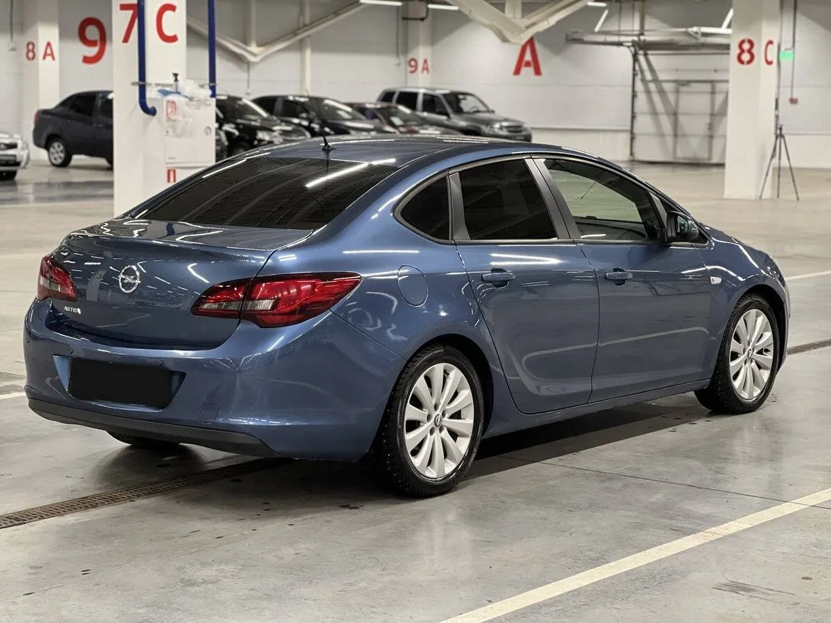 Opel Astra