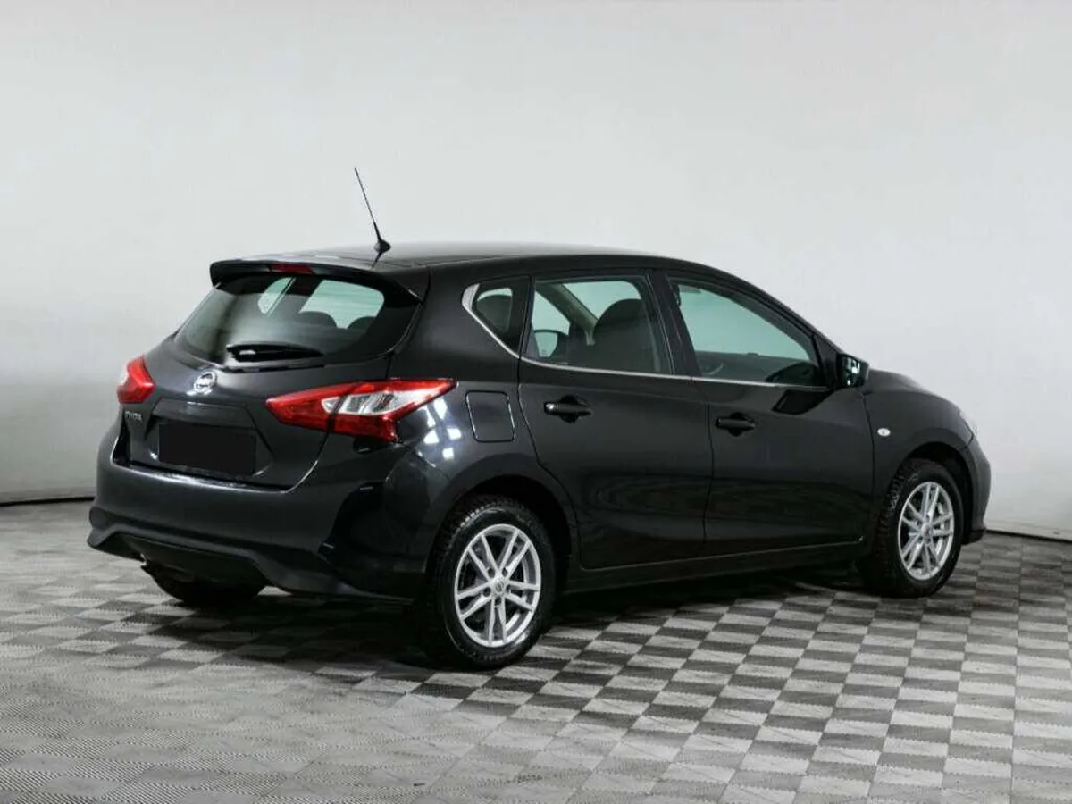 Nissan Tiida