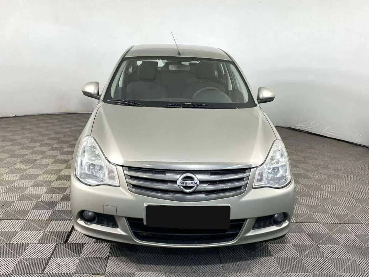 Nissan Almera