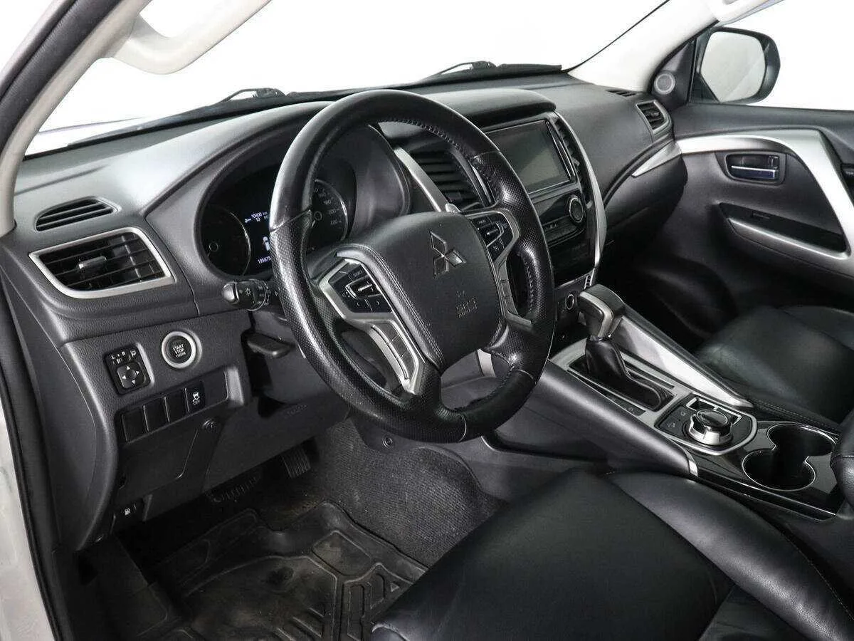 Mitsubishi Pajero Sport