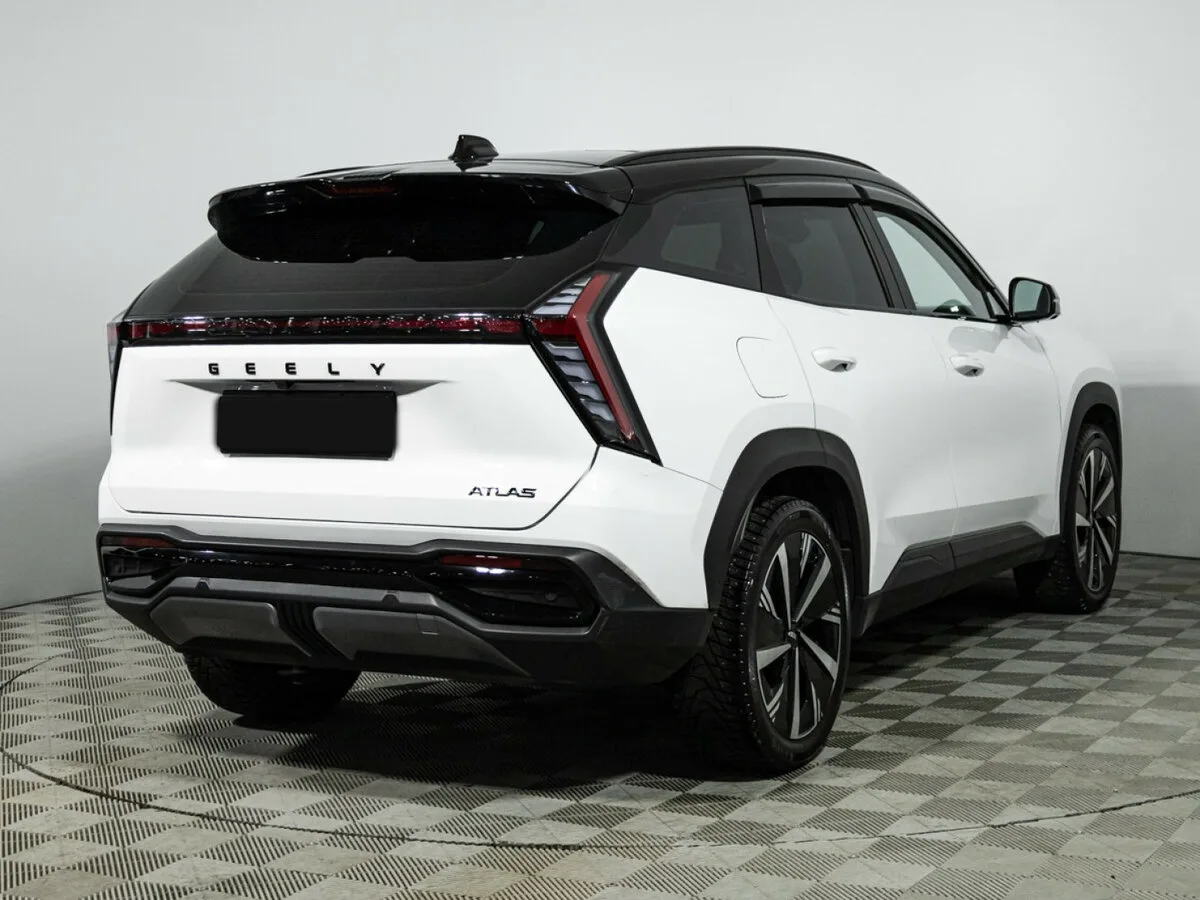Geely Atlas