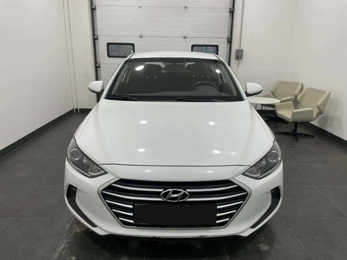 Hyundai Elantra