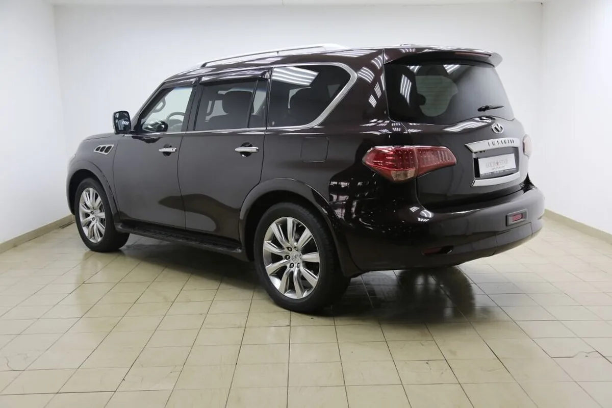 Infiniti QX56