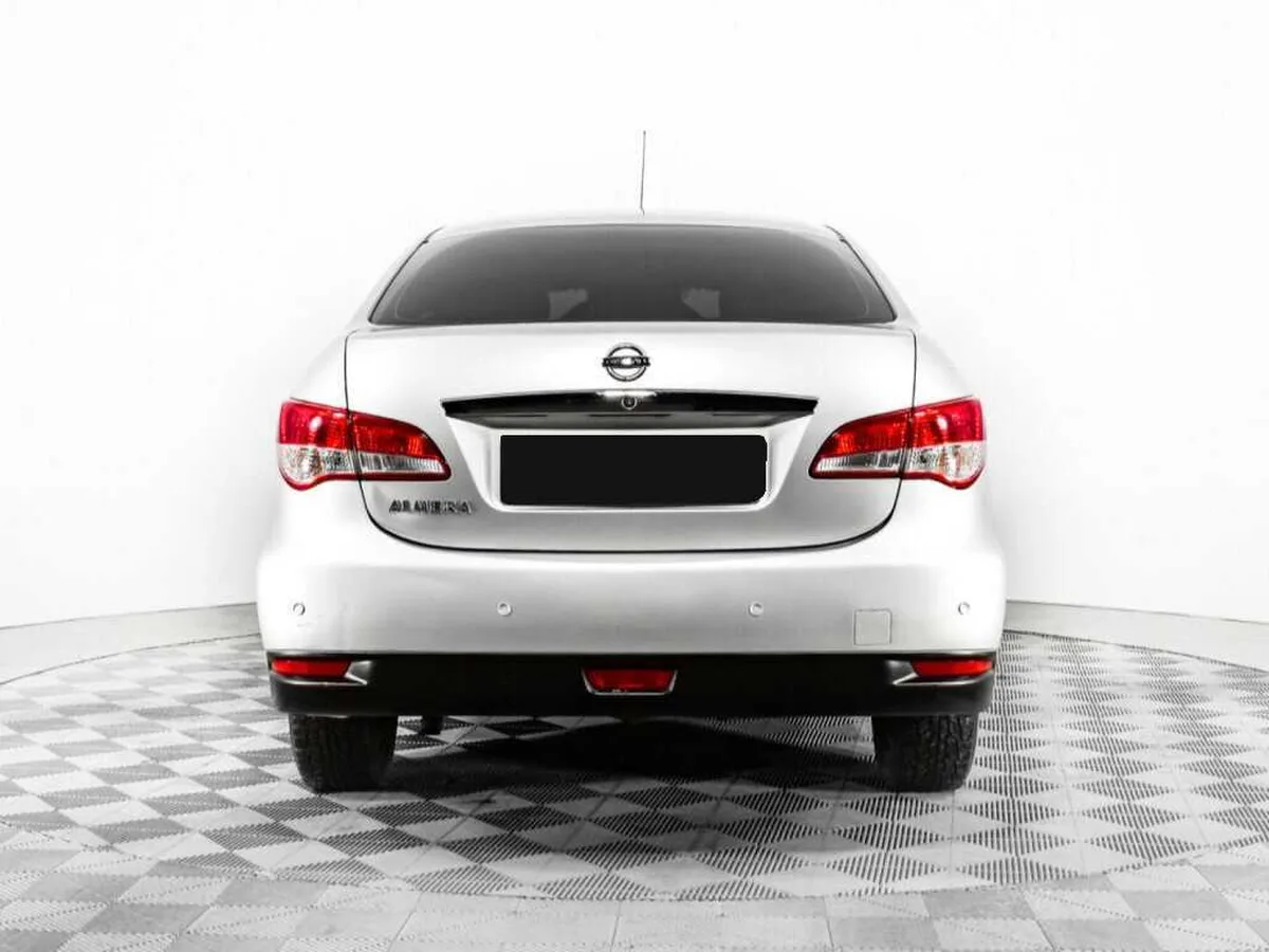 Nissan Almera