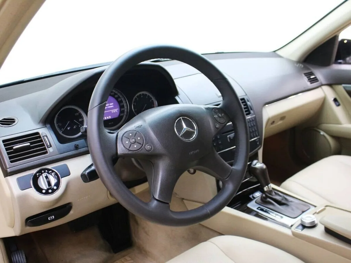 Mercedes-Benz C-Класс