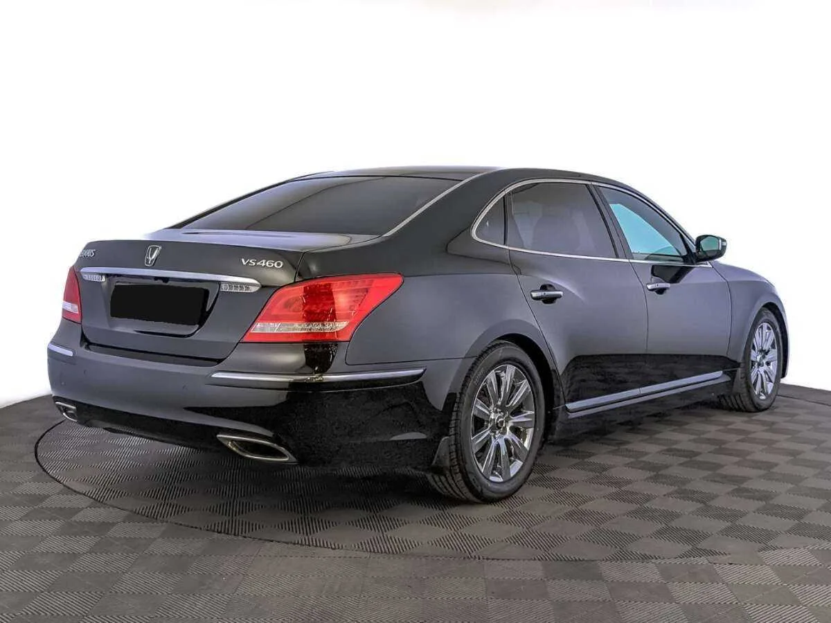 Hyundai Equus