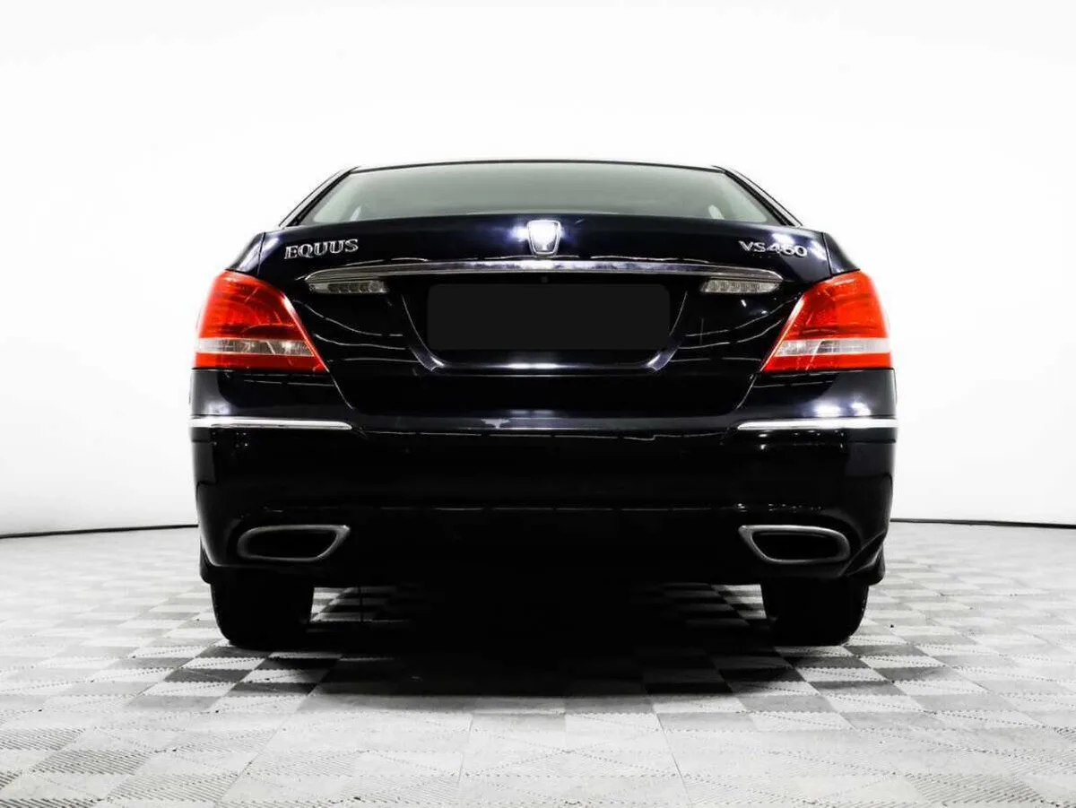 Hyundai Equus