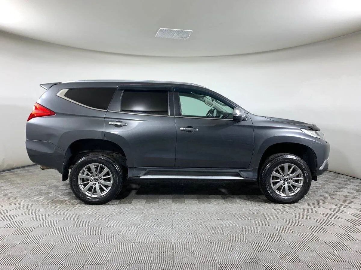 Mitsubishi Pajero Sport