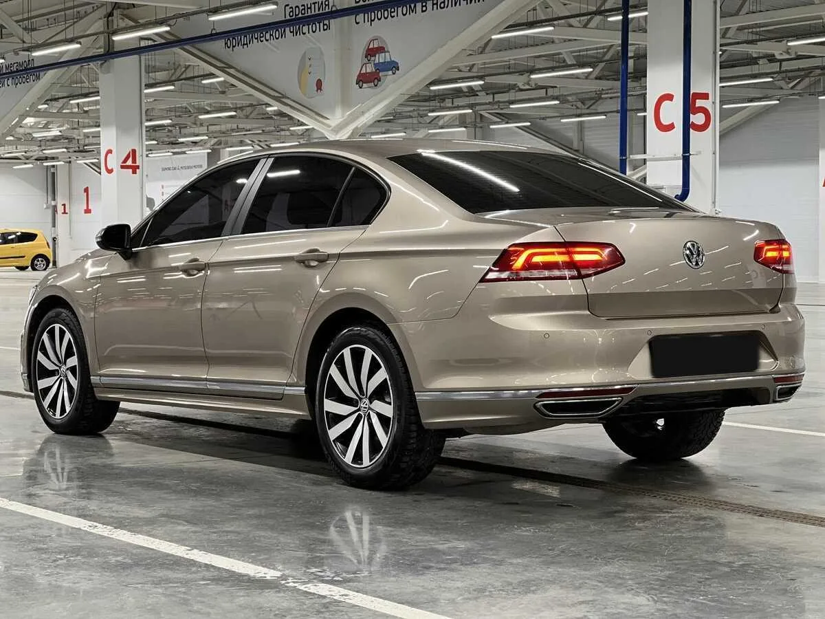Volkswagen Passat