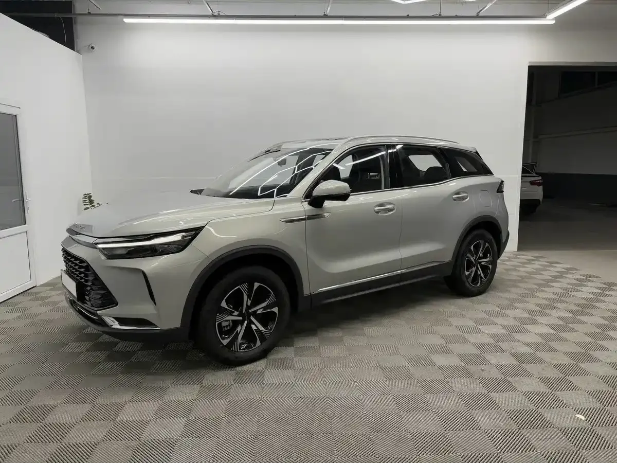 BAIC X7