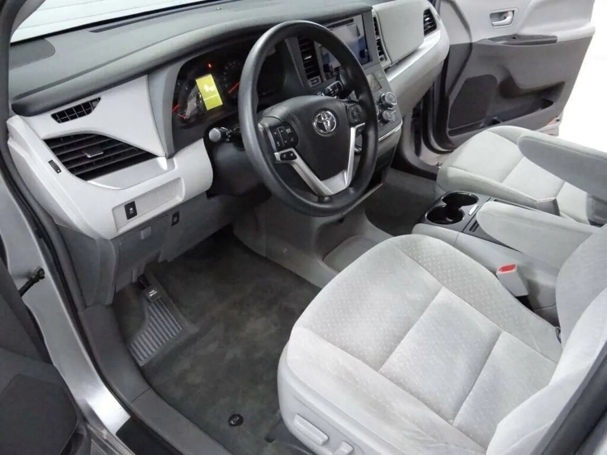 Toyota Sienna