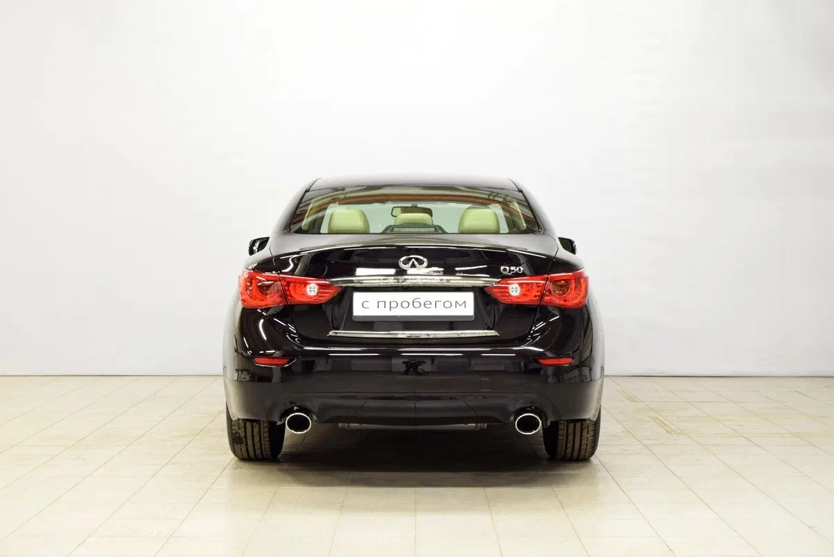 Infiniti Q50