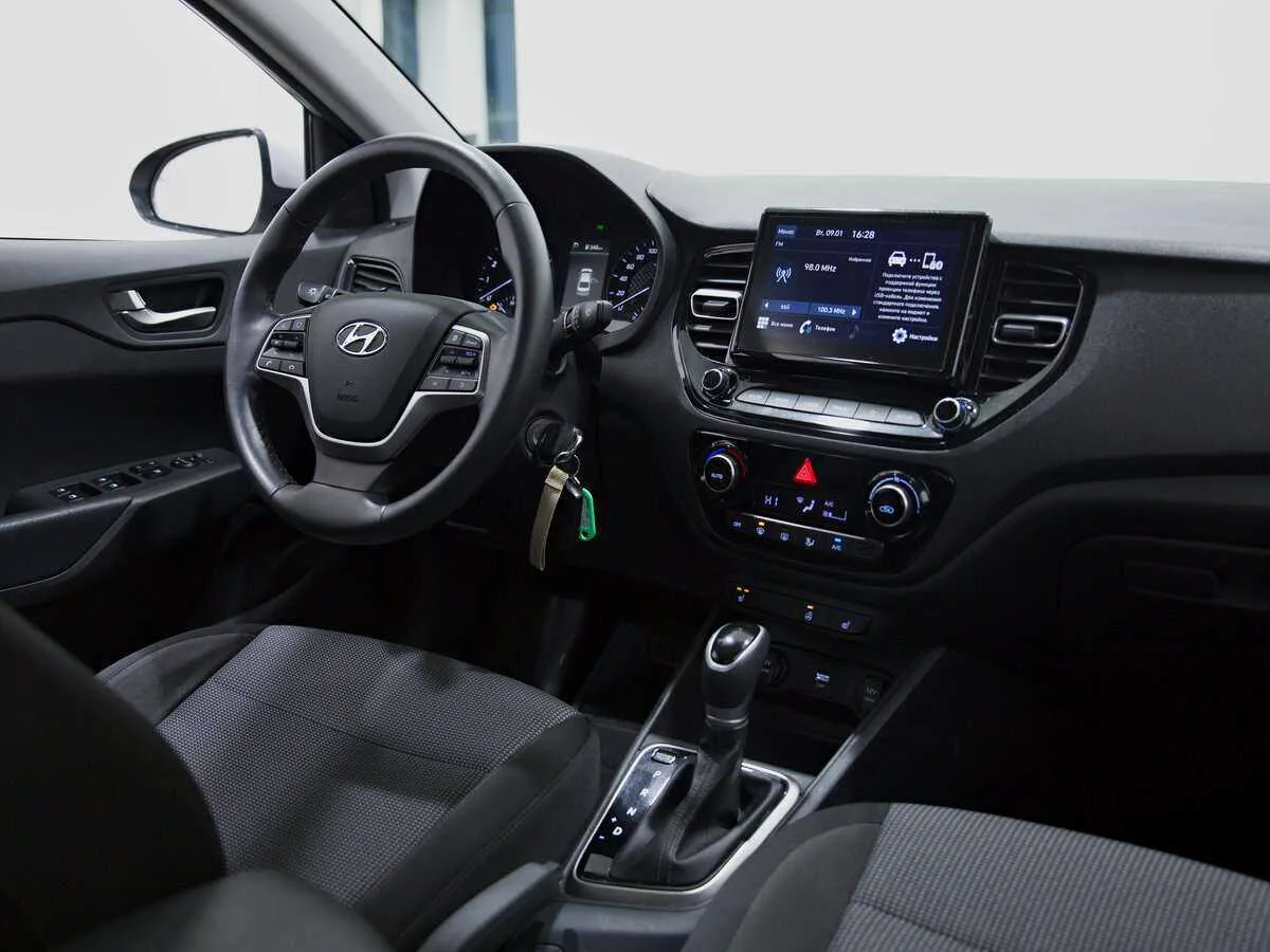 Hyundai Solaris