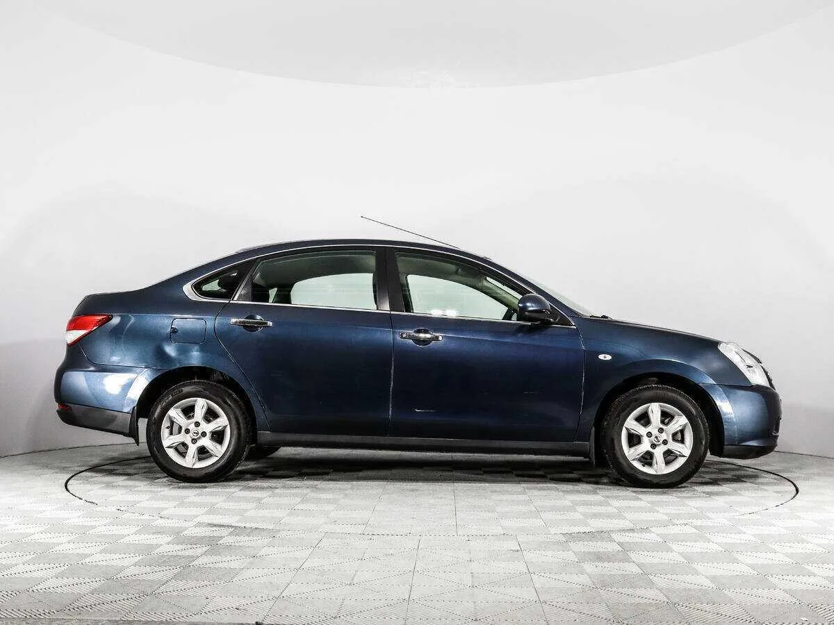 Nissan Almera